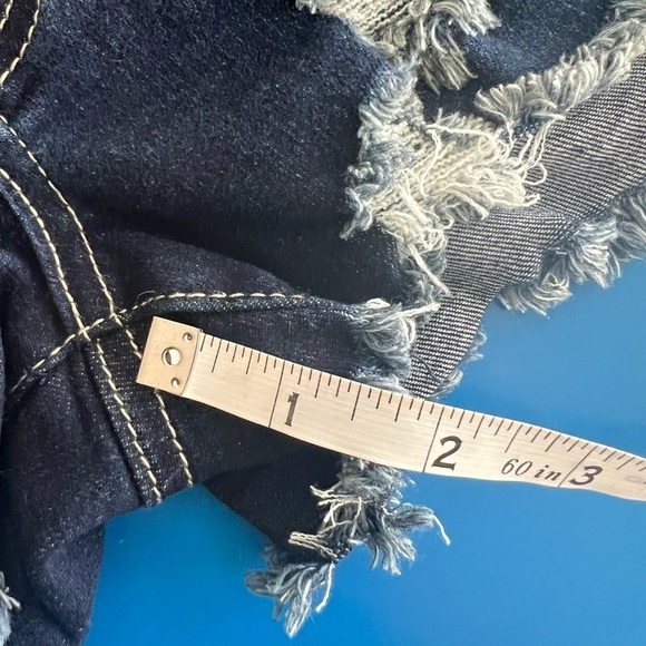 Contraband Girl’s Denim Shorts. Like New. Size 14 - Picture 6 of 6